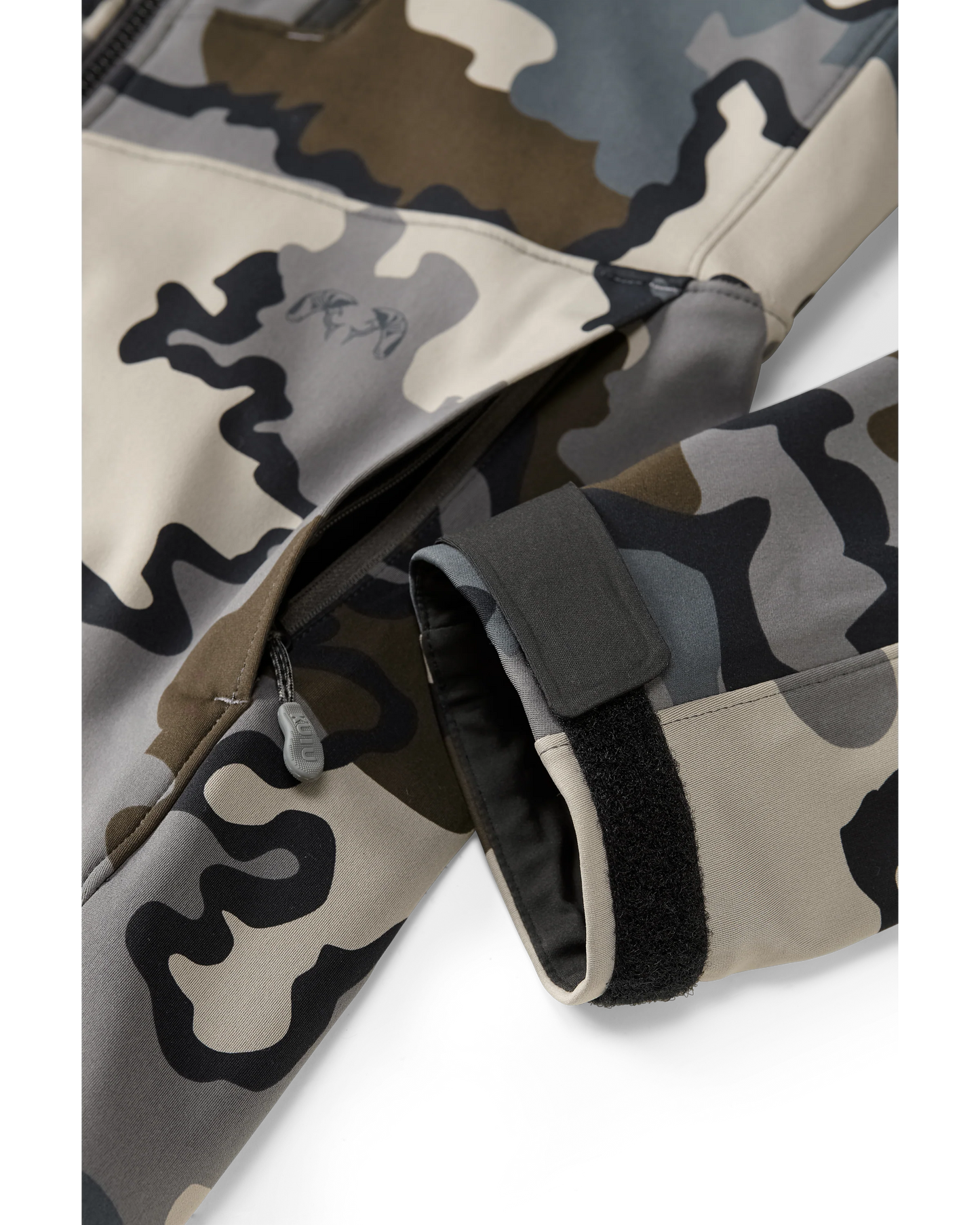 Axis Hybrid Hooded Jacket