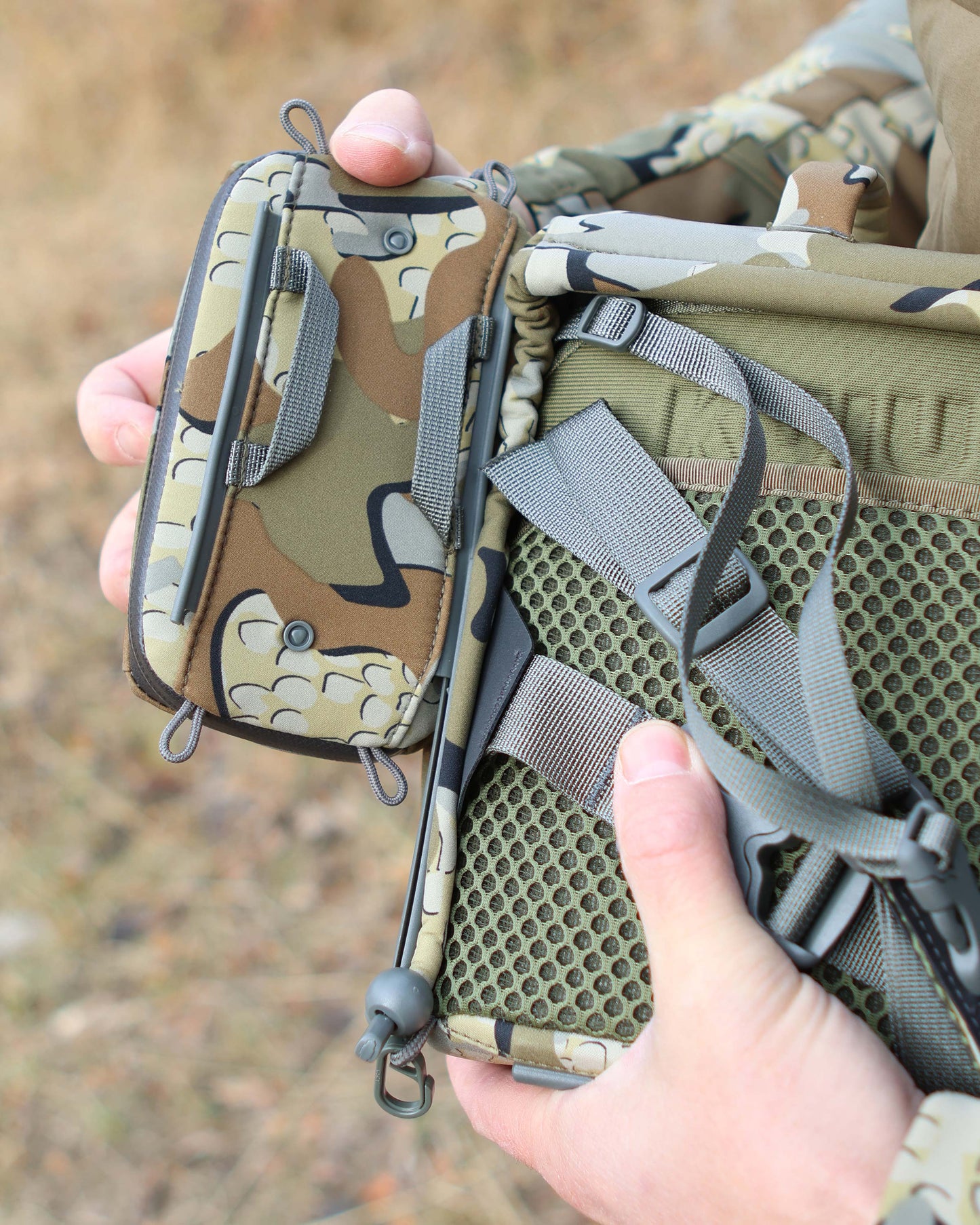 PRO G3 Bino Harness Accessory Pocket